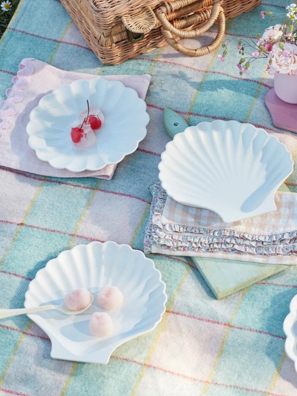 Meri Meri: Sea Shell Plates - Set of 6 (Jilly Box)